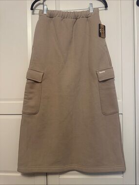 NEW🌟Roots Cloud Cargo Taupe Midi Skirt